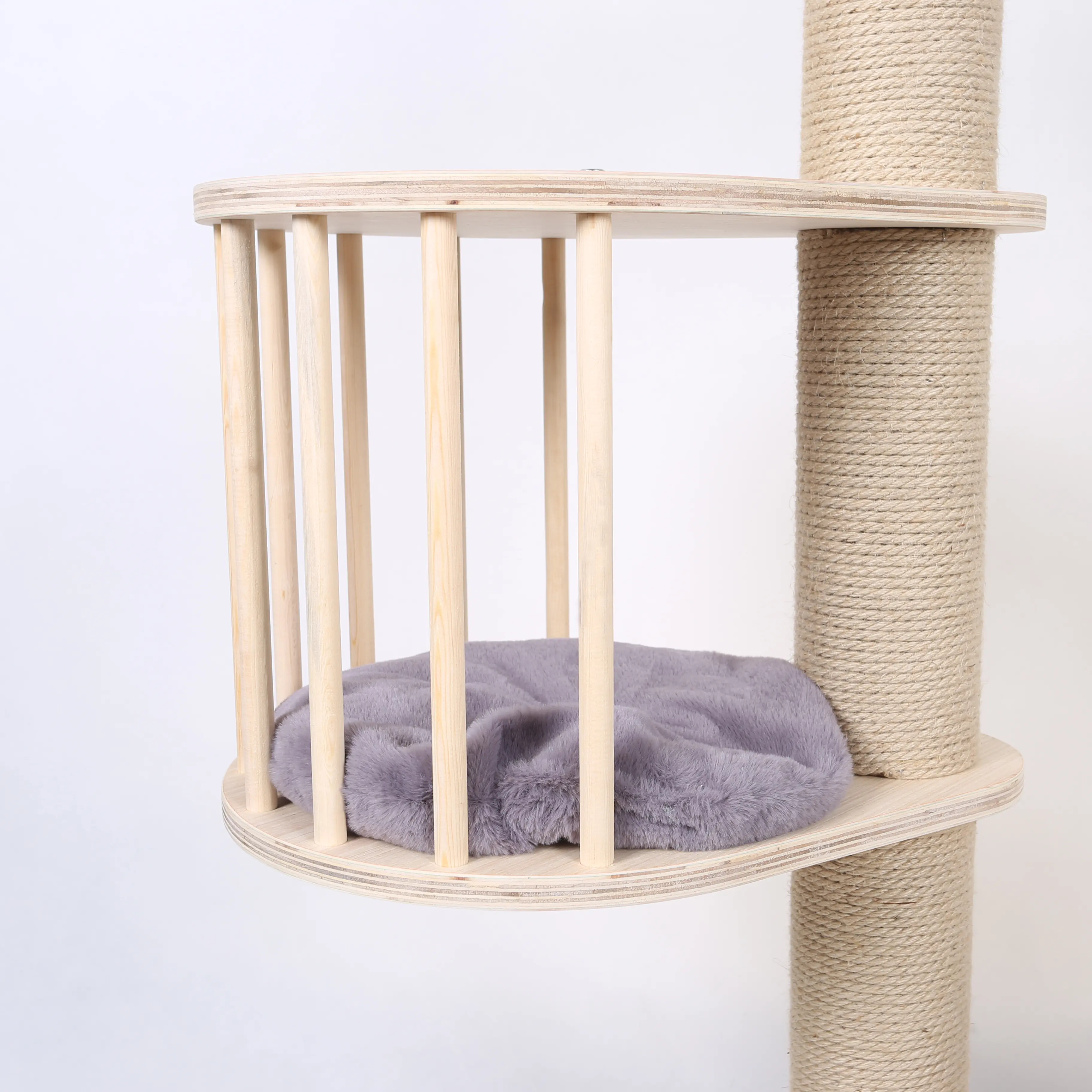 Macska kaparófa 200cm nagytestű macskáknak préselt falemezből (ST-YC180700), macskabútor