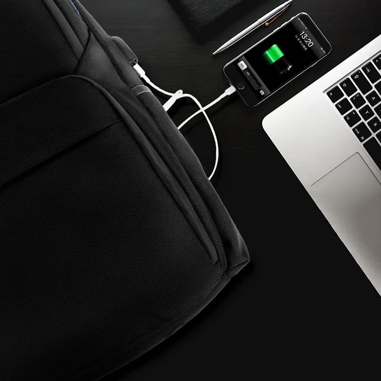 Arctic Hunter 15.6'' USB-s laptop hátizsák, hátitáska fekete színben vízálló (B00113C-BLACK)