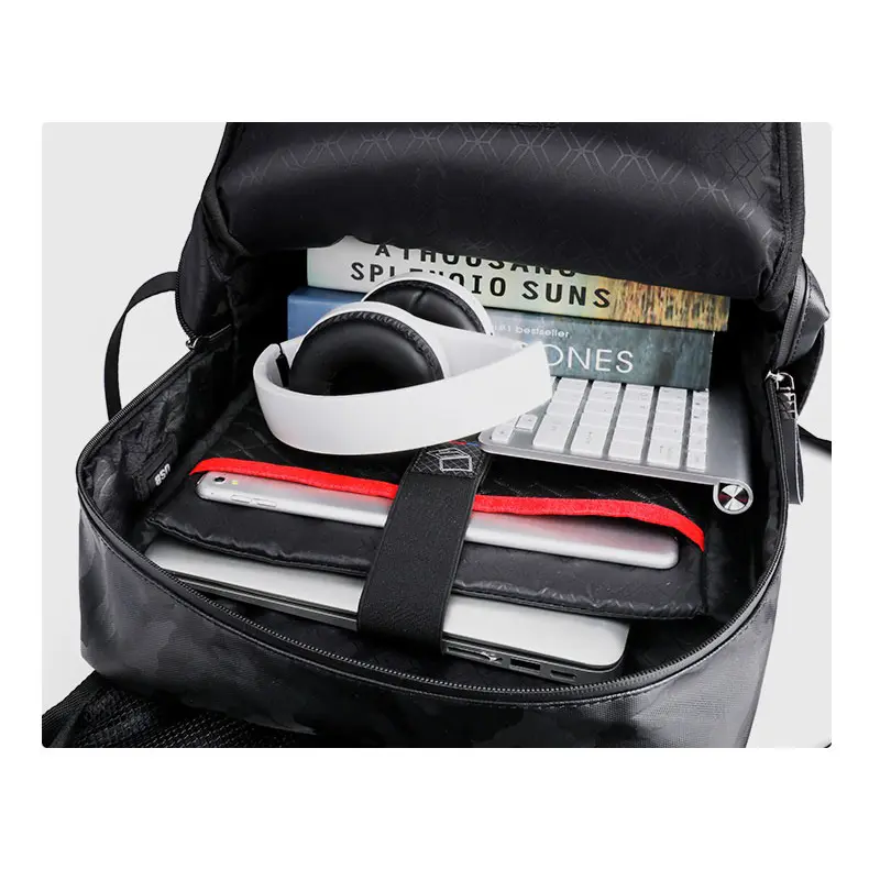 Arctic Hunter 15.6'' USB-s laptop hátizsák, hátitáska fekete színben camouflage vízálló (B00281-BLACK-CAMOUFLAGE)