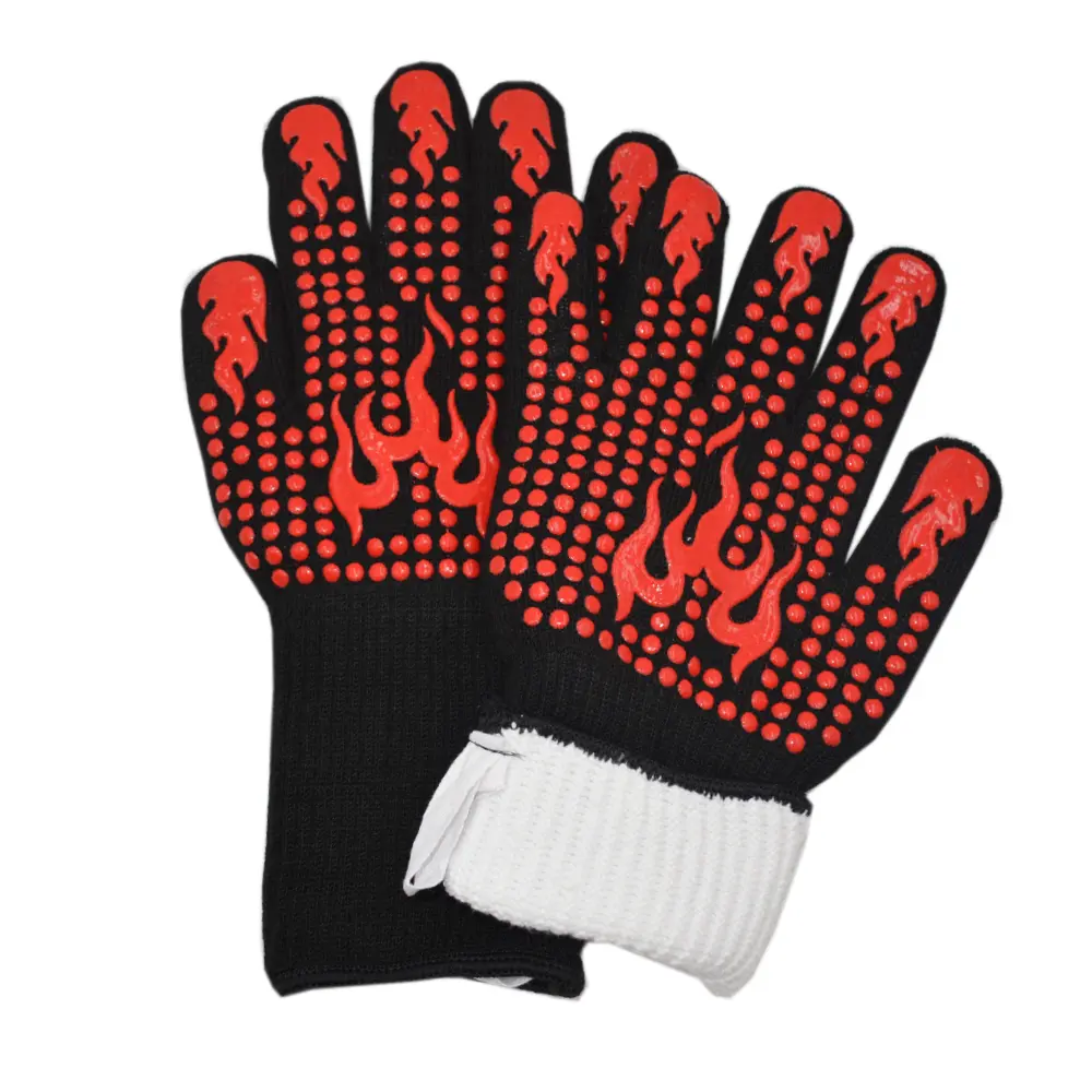 Hőálló grill kesztyű 1 pár fekete piros lángokkal (BBQ-GLOVES-RED-FLAMES-2)