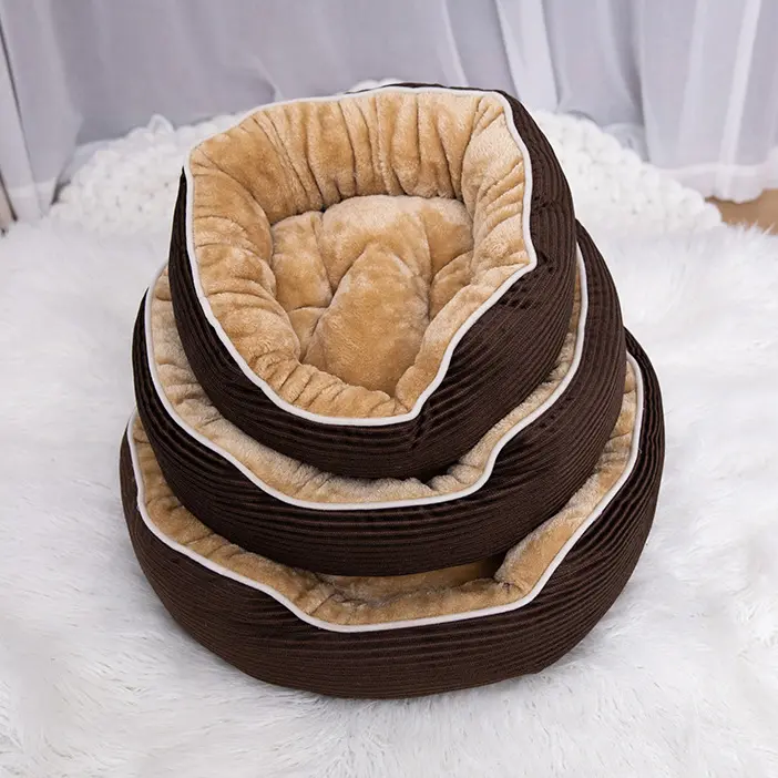 Kutyafekhely, kutyaágy kávébarna DG-002-M (pet-bed-coffee-50x48x18)