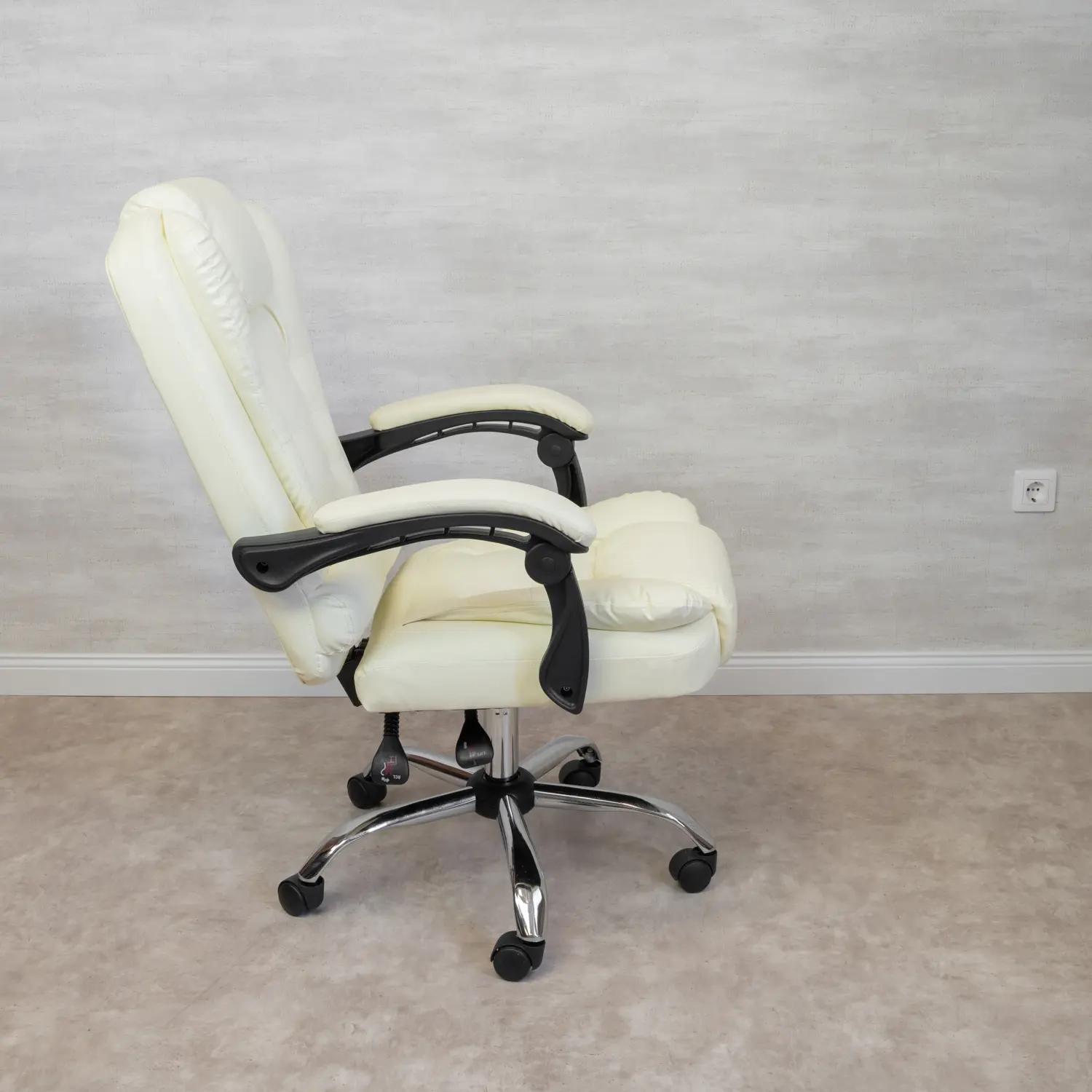 Főnöki irodai szék, forgószék bézs (JM-09-BEIGE-6)