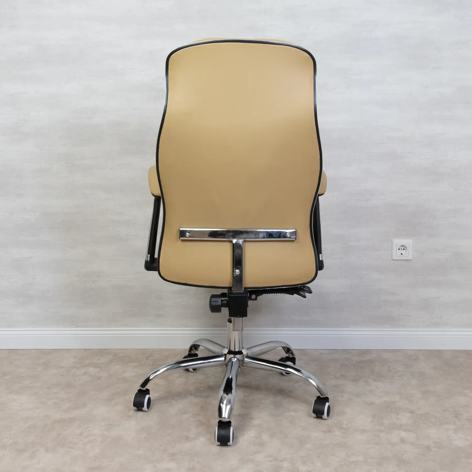 Főnöki irodai szék, forgószék bézs (IRODASZÉK-1-BEIGE)