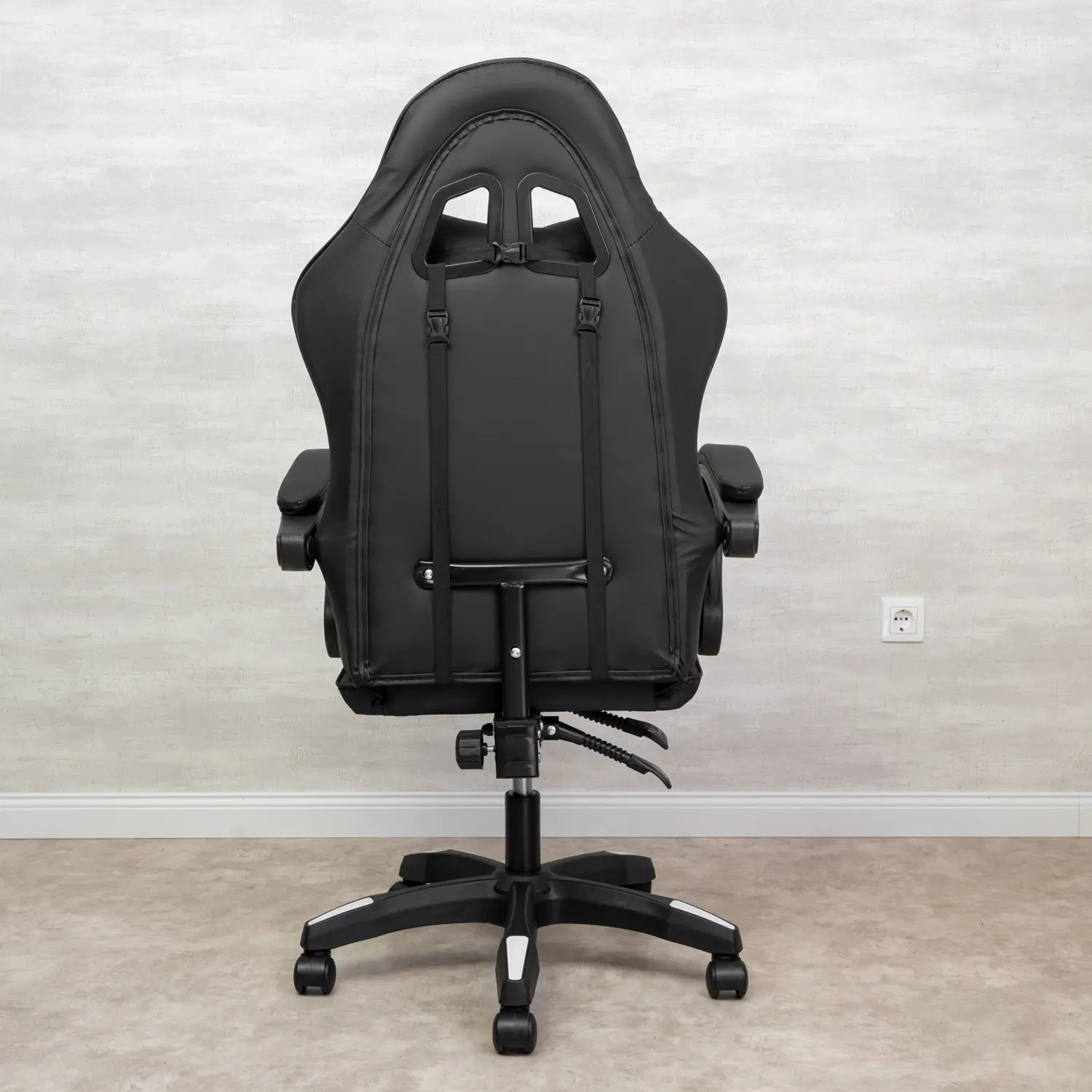 Warrior gamer szék, forgószék fekete (GAMER-BASIC-4-BLACK)