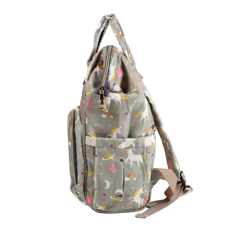 Pelenkázó hátizsák, pelenkázótáska szürke unikornis mintával (diaper-bag-grey-unicorn)