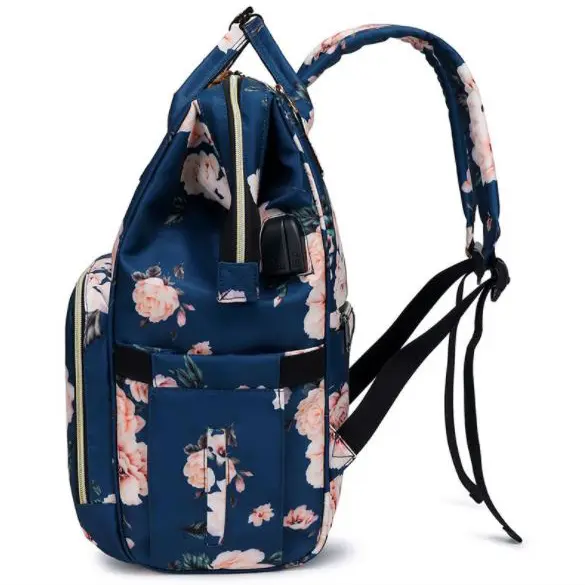 Pelenkázó hátizsák, pelenkázótáska fekete virág mintával (diaper-bag-black-flower)