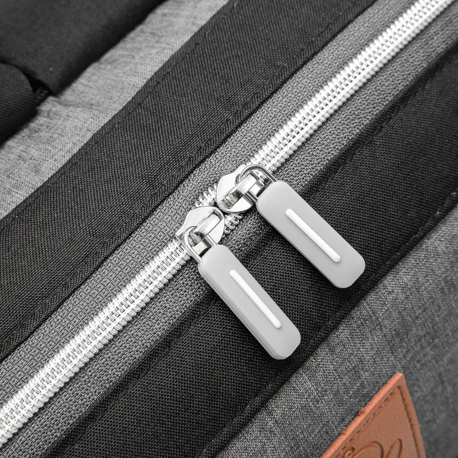 BaBee pelenkázó hátizsák, hátitáska, pelenkázótáska sötétszürke színben (BABEE-M3-DARKGREY)