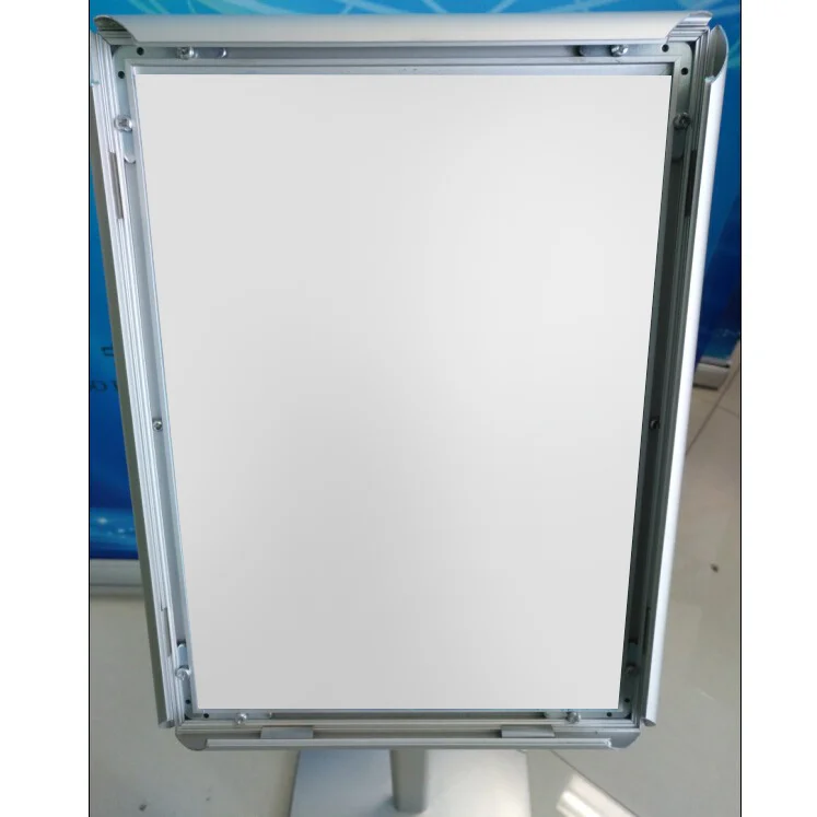 OfficeCity kültéri posztertartó állvány A4 méret, plakát tartó információs állvány álló ezüst színben, alumínium kerettel (PL-DS02-S)