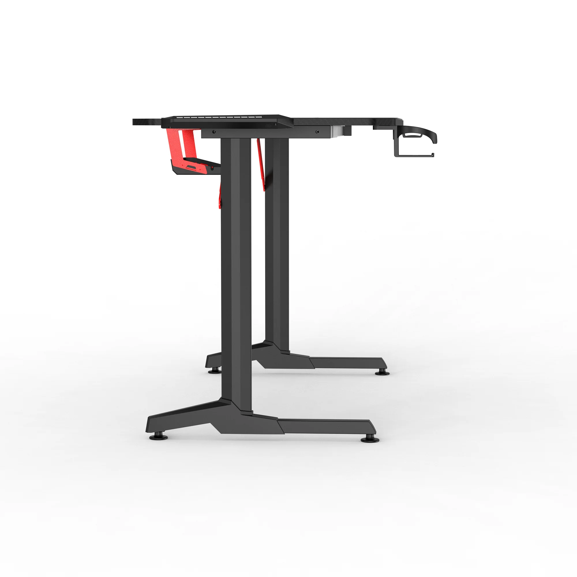 WARRIOR gamer asztal alumínium, fekete színben, egérpaddal, RGB világítással 140x60x75cm (TD-01)
