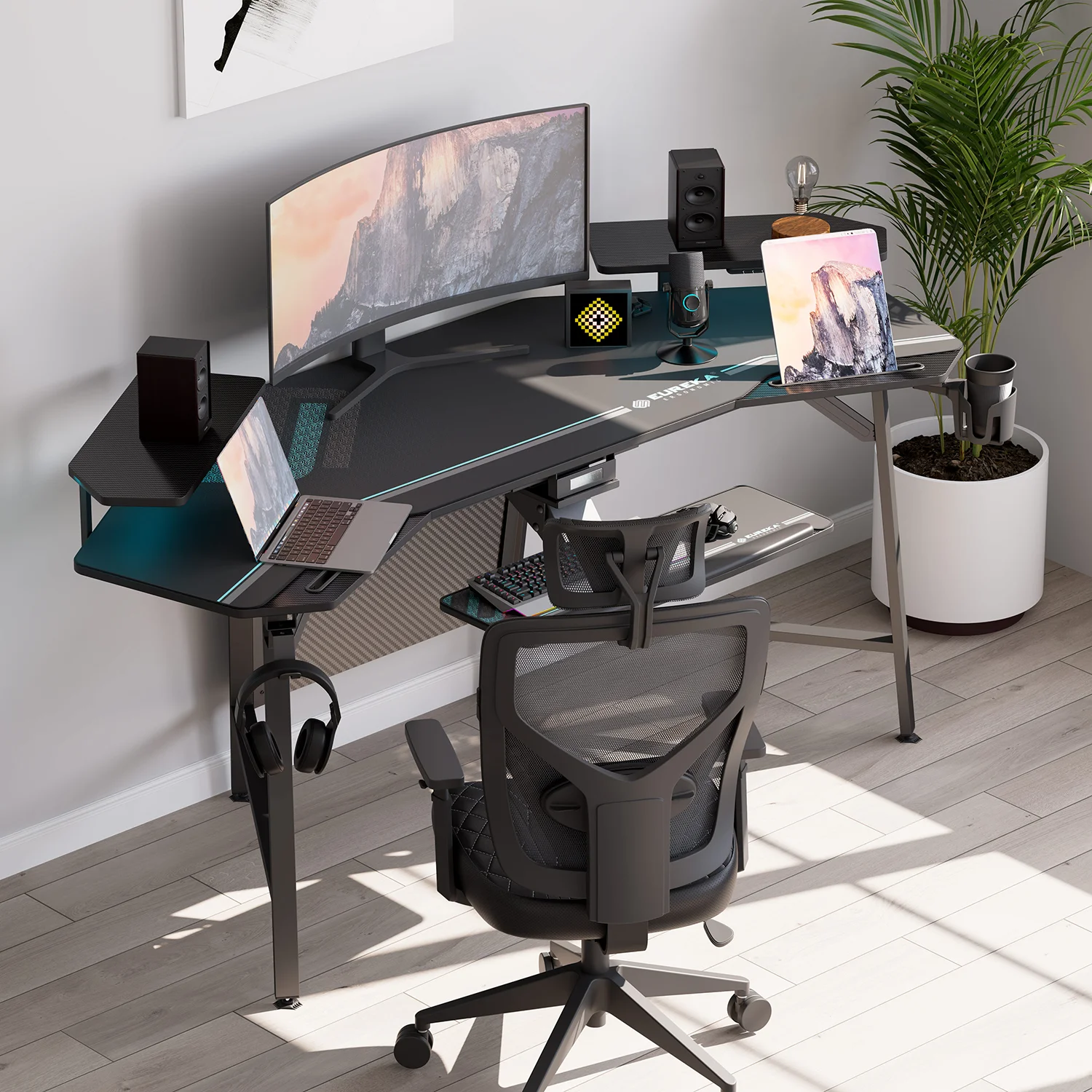 Eureka Ergonomic számítógépasztal, gamer asztal RGB világítással (ERK-AED-E70B-V3)