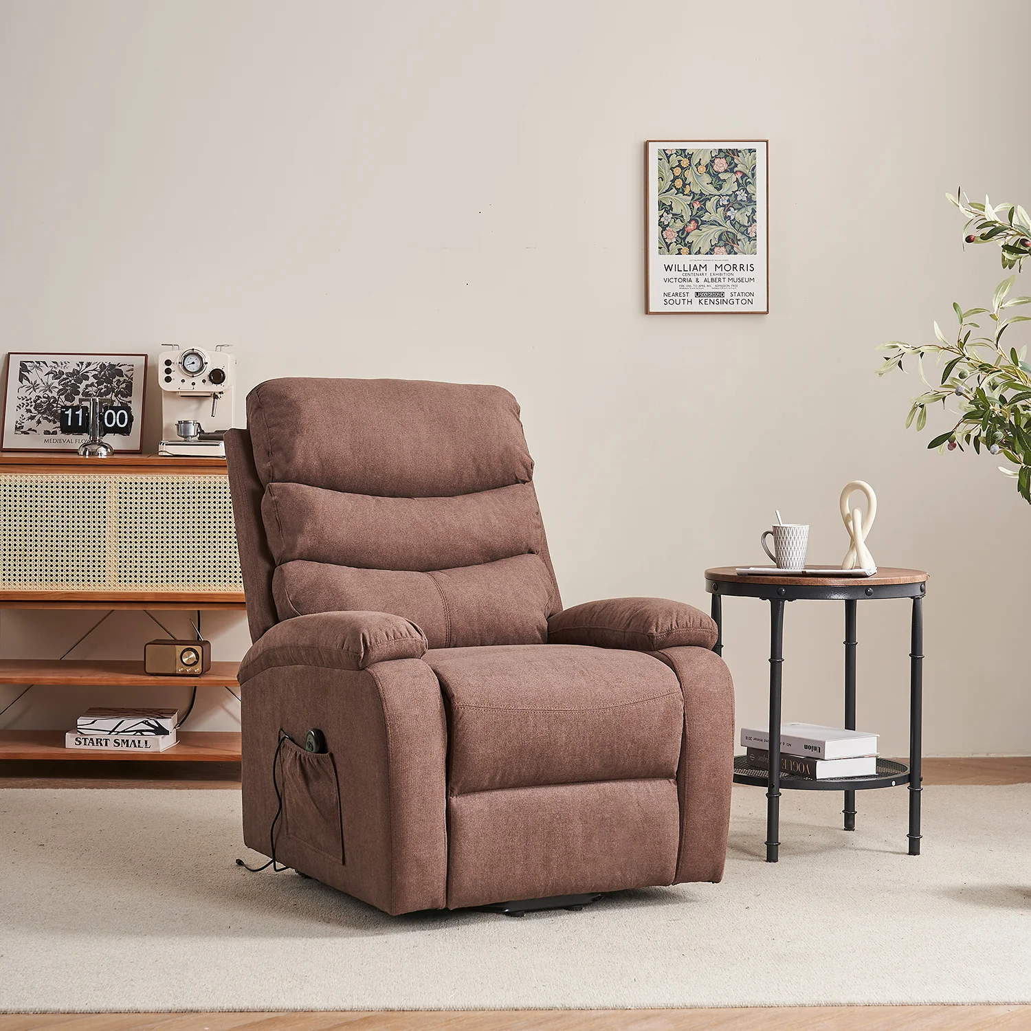 Relax fotelágy elektromosan dönthető háttámlával, lábtartóval, felállást segítő funkcióval, barna szövet (HY-8027A, ELEC-ELDERLY LIFT-DARK BROWN-FAB)