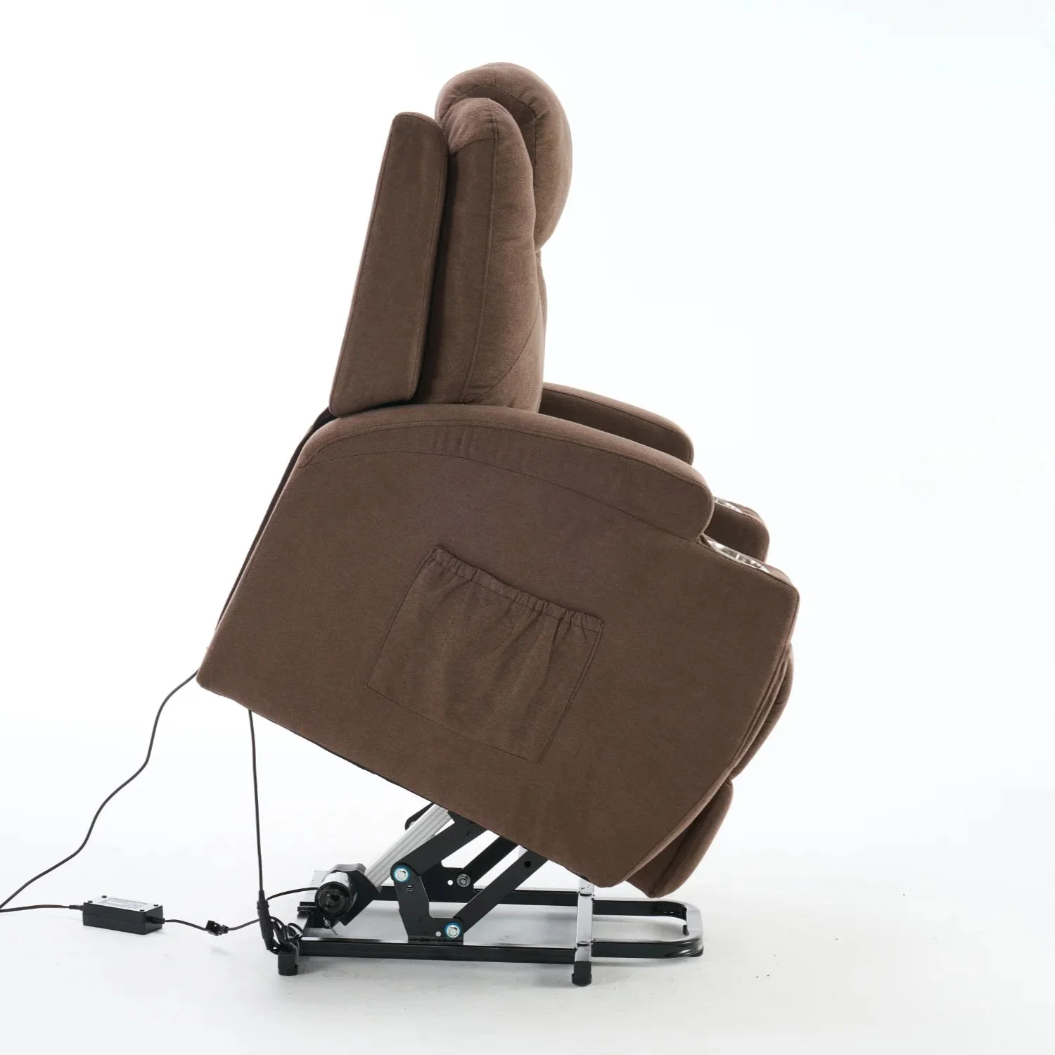 Felállást segítő relax elektromos fotelágy motoros mechanizmus szövet sötétbarna, pohártartóval, masszázzsal, fűtéssel