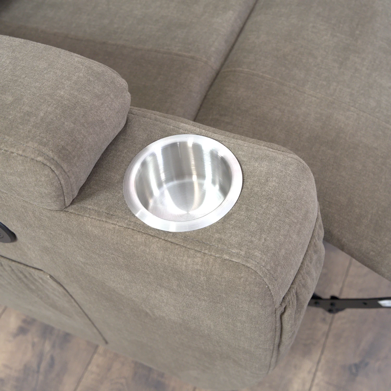 Elektromos relax fotelágy 8 pontos masszázs magyar nyelvű távirányítóval, ringató és forgatható funkció rozsdamentes pohártartó vízlepergető textil barna 8#