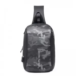 Arctic Hunter USB-s egypántos hátizsák, hátitáska, válltáska fekete színben terepmintás vízálló (XB00081-2-BLACK-CAMOU)